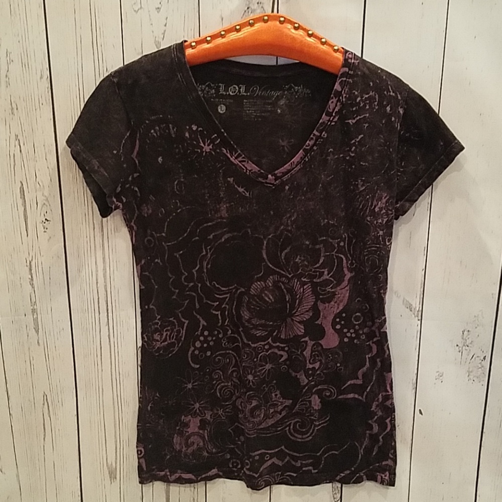 L.O.L VINTAGE Black/Purple Floral T-Shirt!